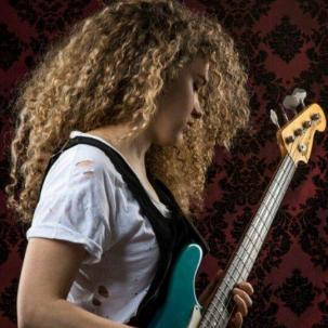 Tal Wilkenfeld